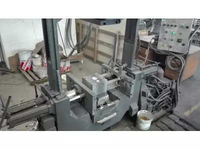 Gravity casting machine