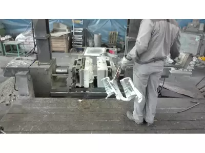 Gravity casting machine
