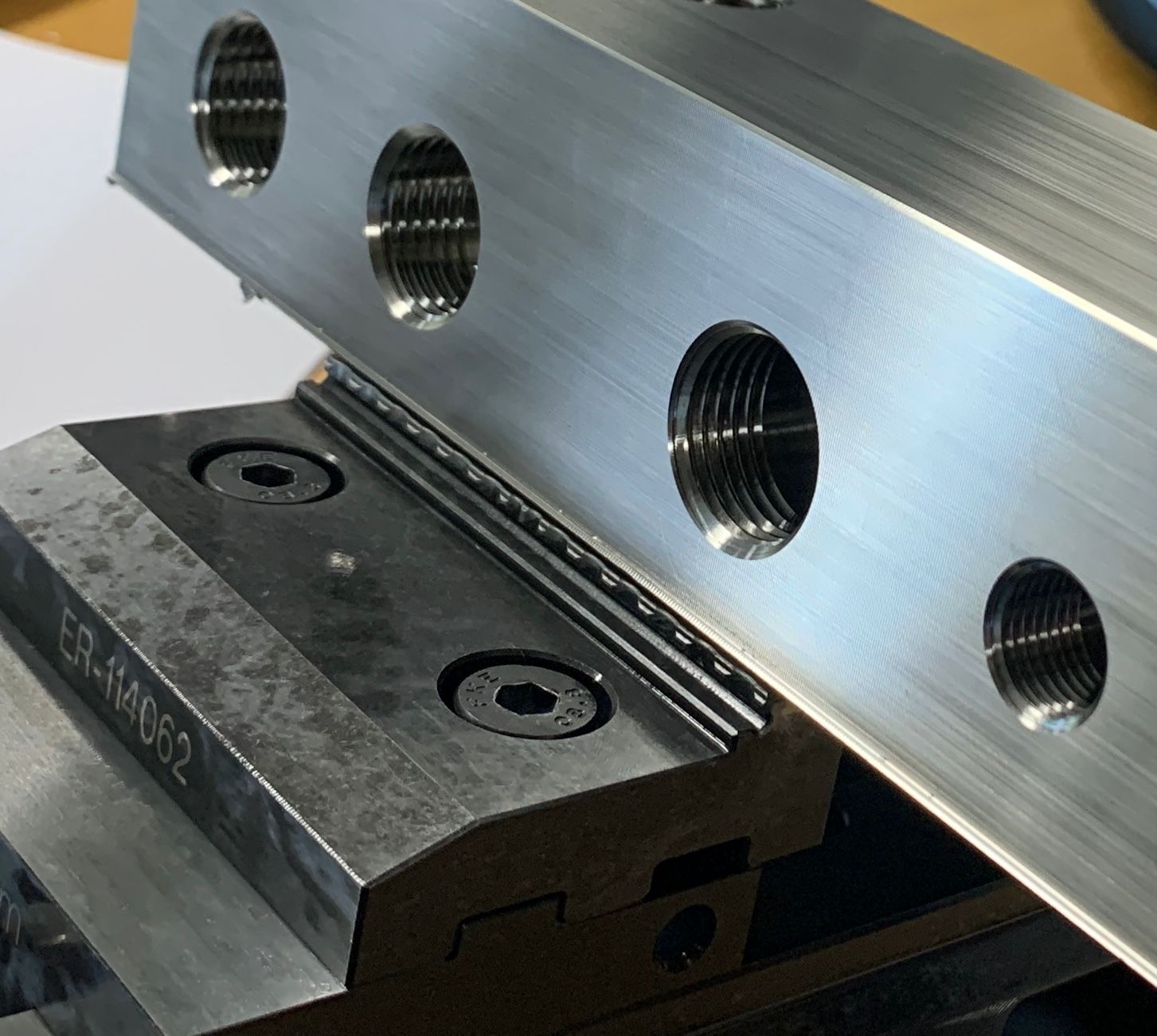 manifold block