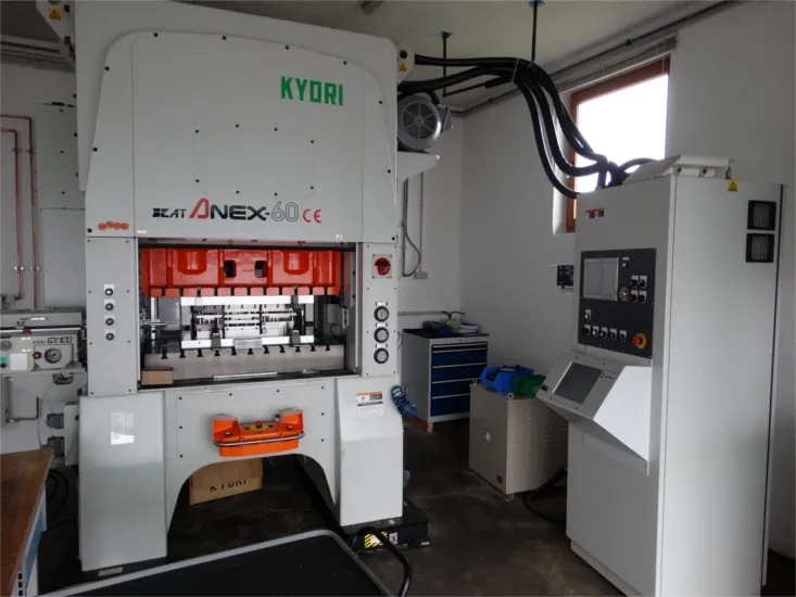 Kyori Anex-60 (60 Tonnen)