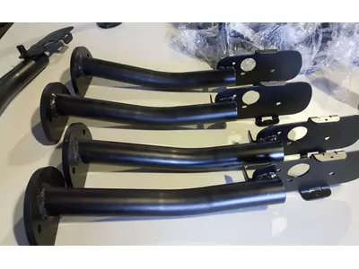 Light mounting bracket