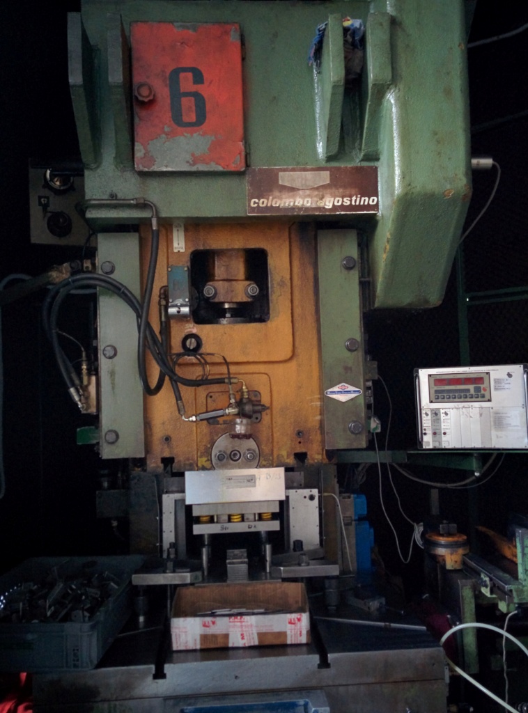Press 100 Ton