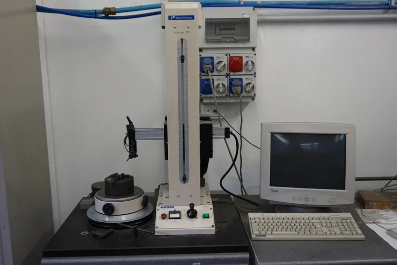 Roundness tester Talyround 252
