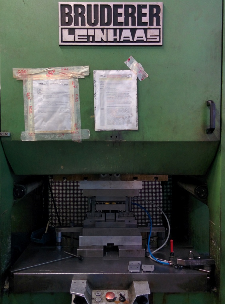 100 Ton