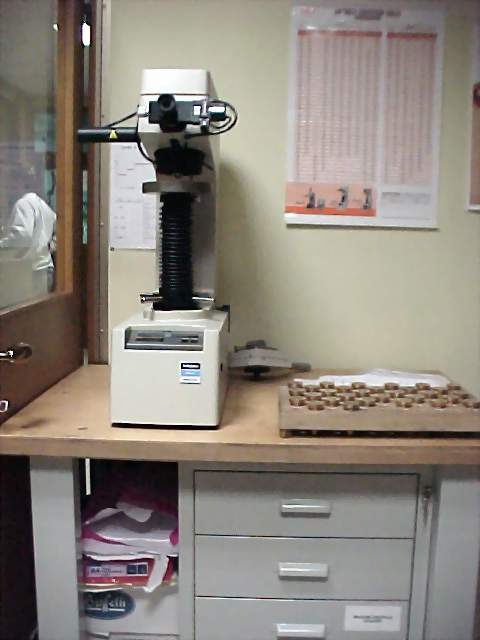 Micro-durometer MVK-H1