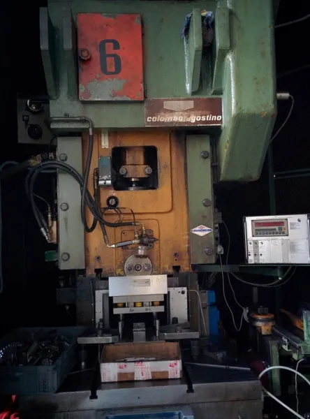 Press 100 Ton