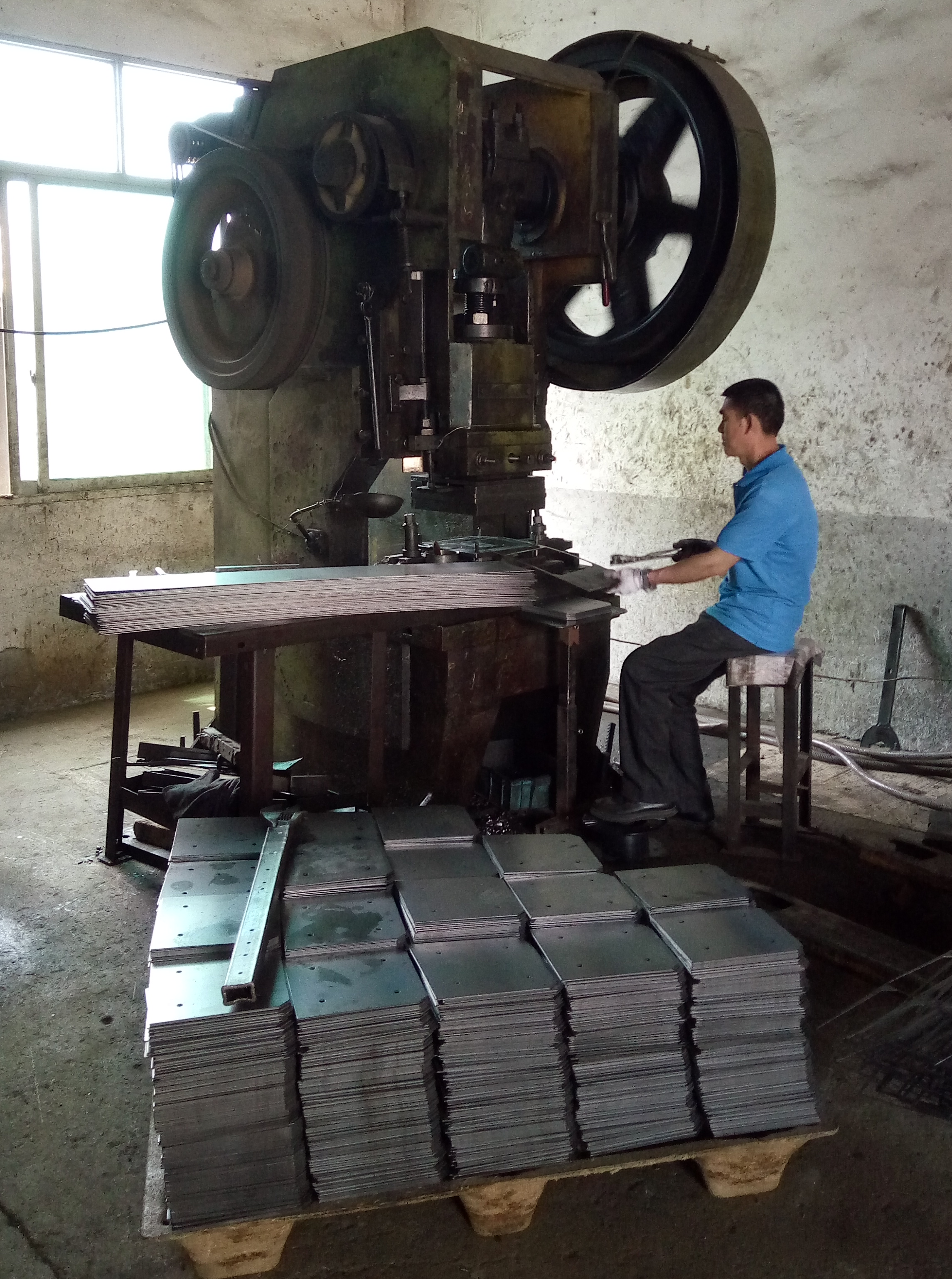 150T press machine