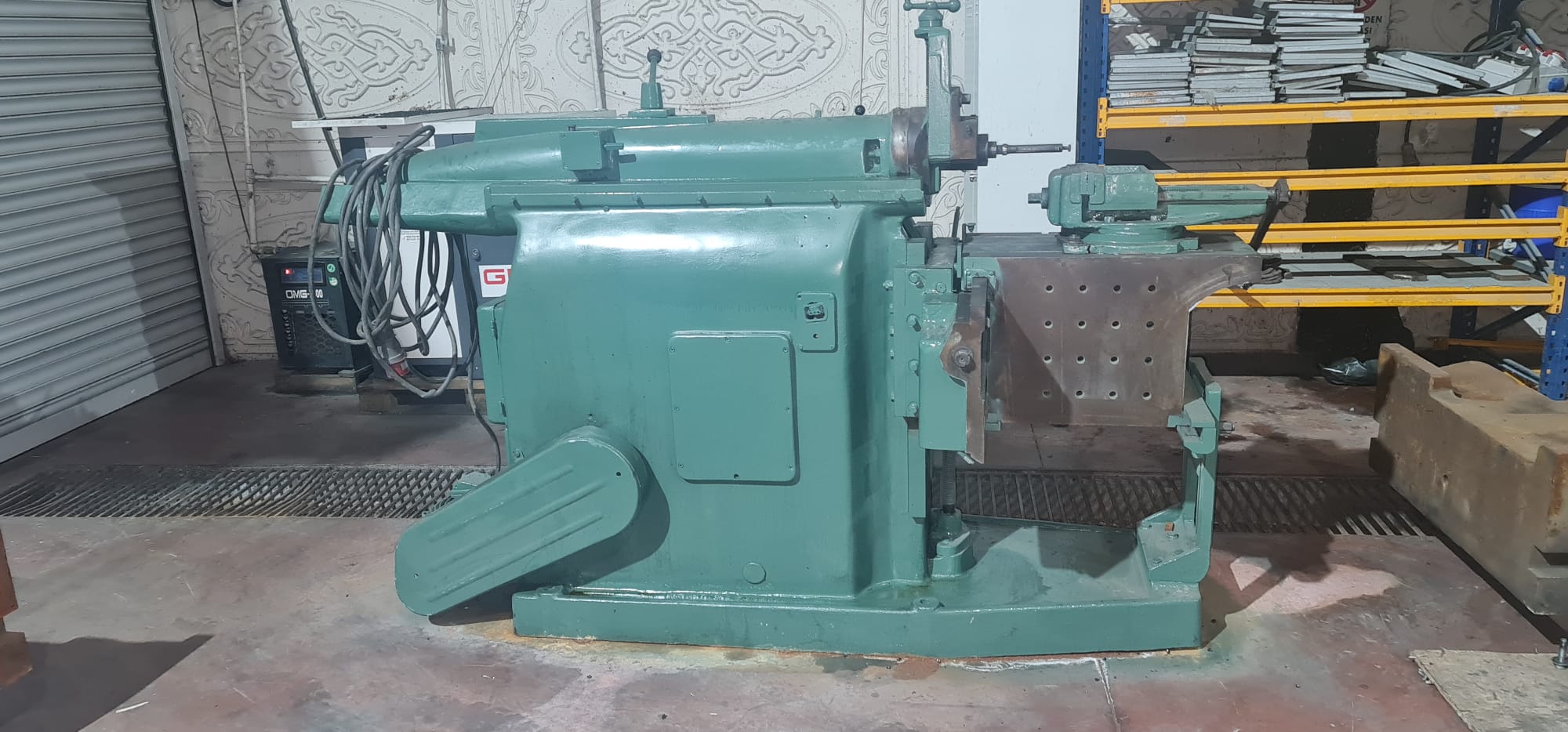 Hobelkeil- und Nutmaschine / PL60