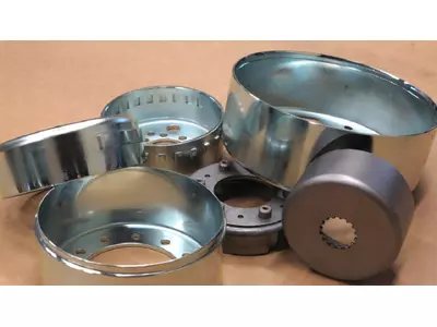 Tiefgezogene Teile fur Schwungrader / Deep drawn components for flywheels