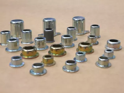 Abstandhalter Federstutzen