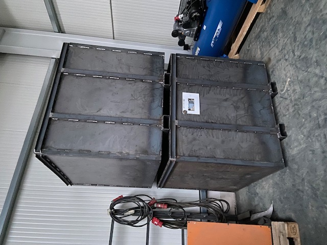 Schrott Container