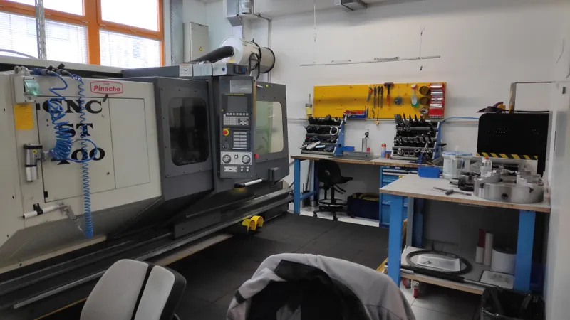 Lathe ST-400