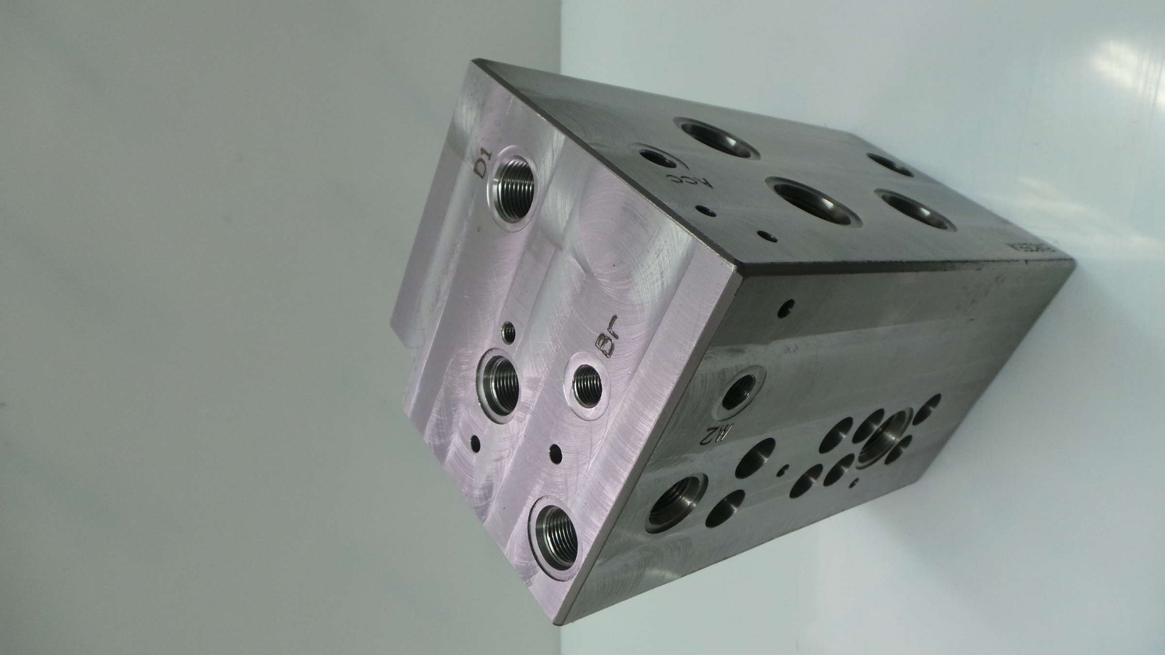 Hydraulic block