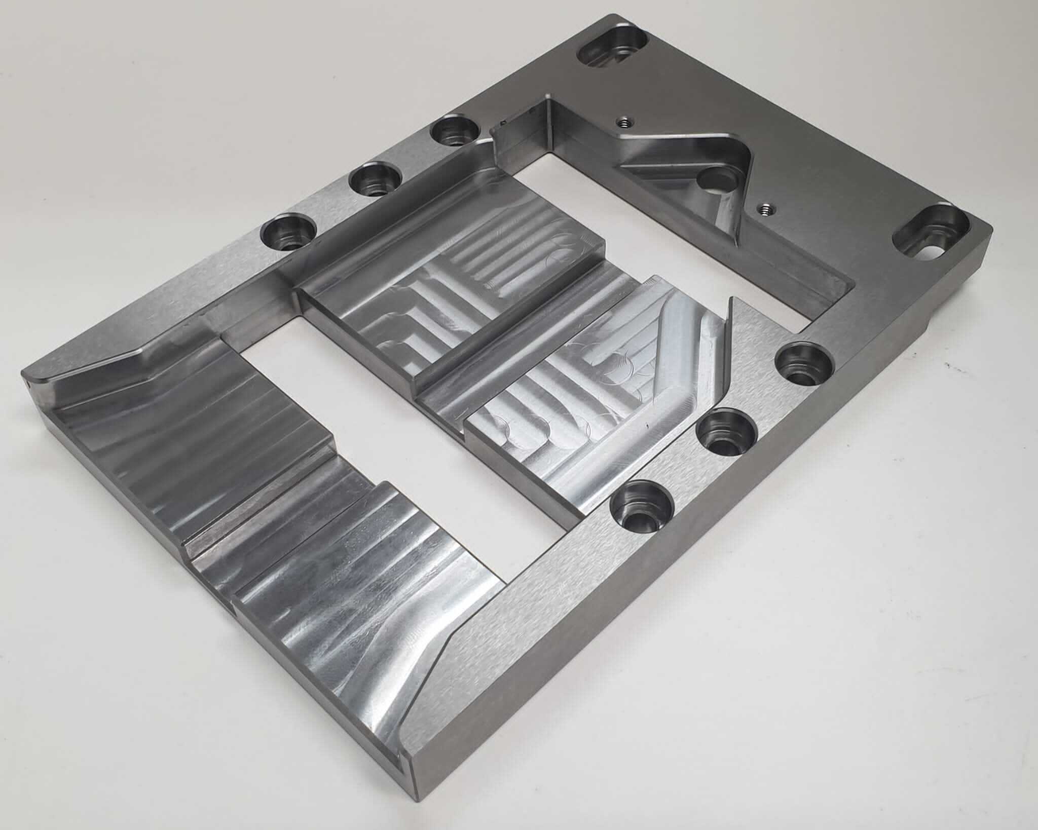 Tool plate