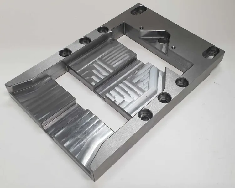 Tool plate