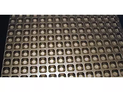 Hydromechanisch geformte Wabenstruktur