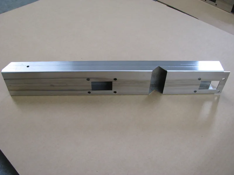 Taglio laser tubo
