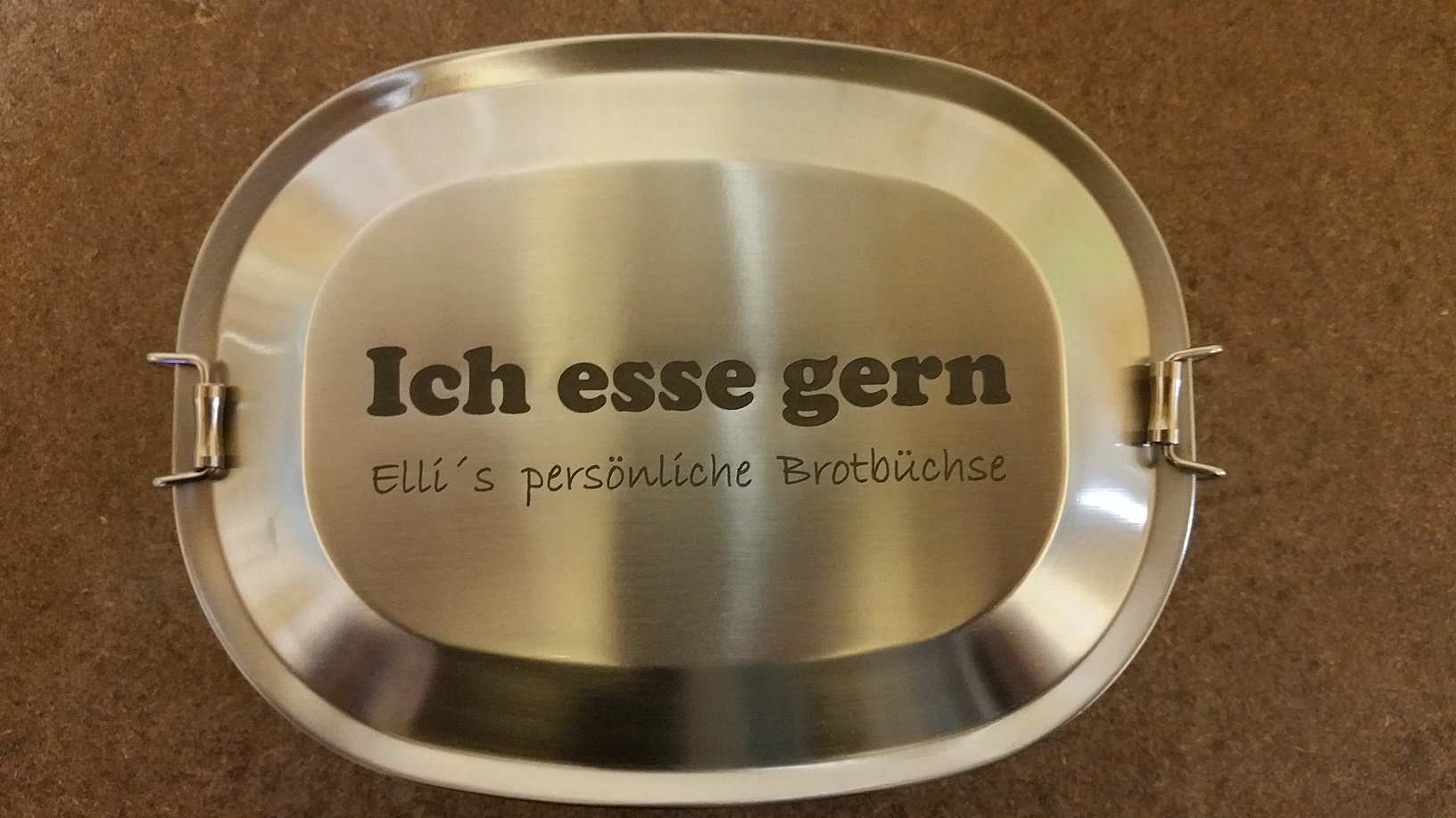 Lasergravur auf Edelstahl Brotbox