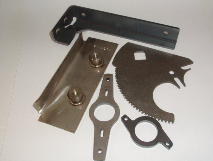 Bracket, Halter