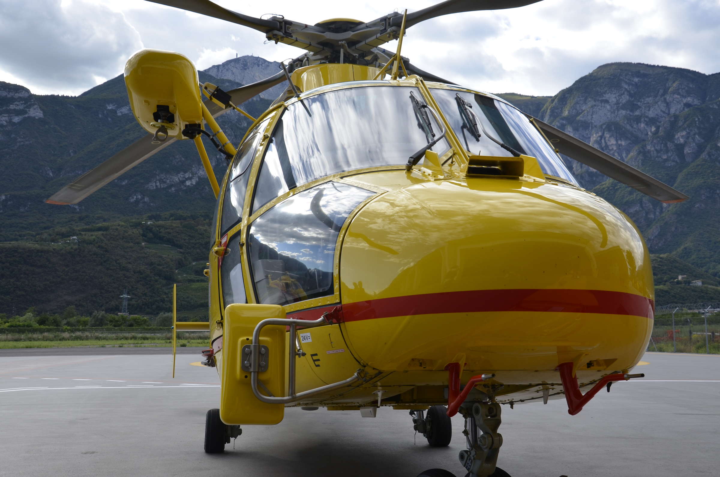 Helicopter external rear-view mirror 