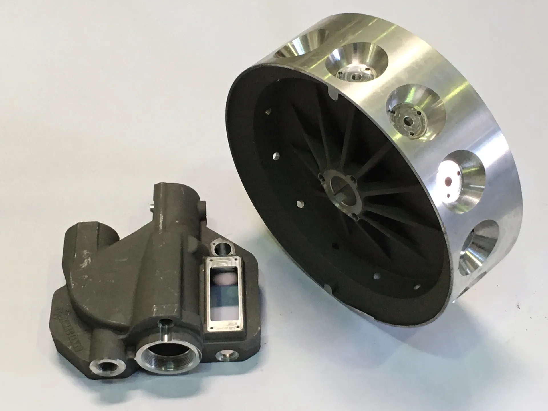 Machined aluminium-silicon fusions for the snow-making industry