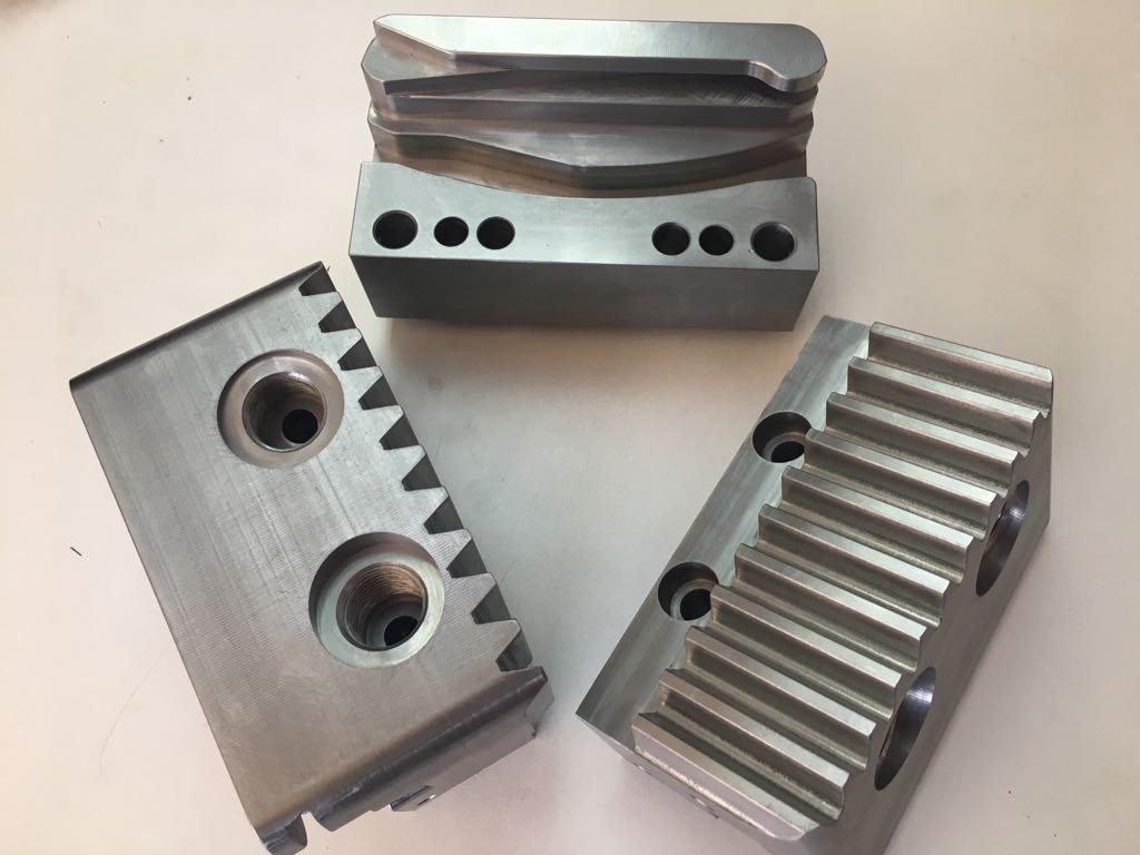 Tappet holder
