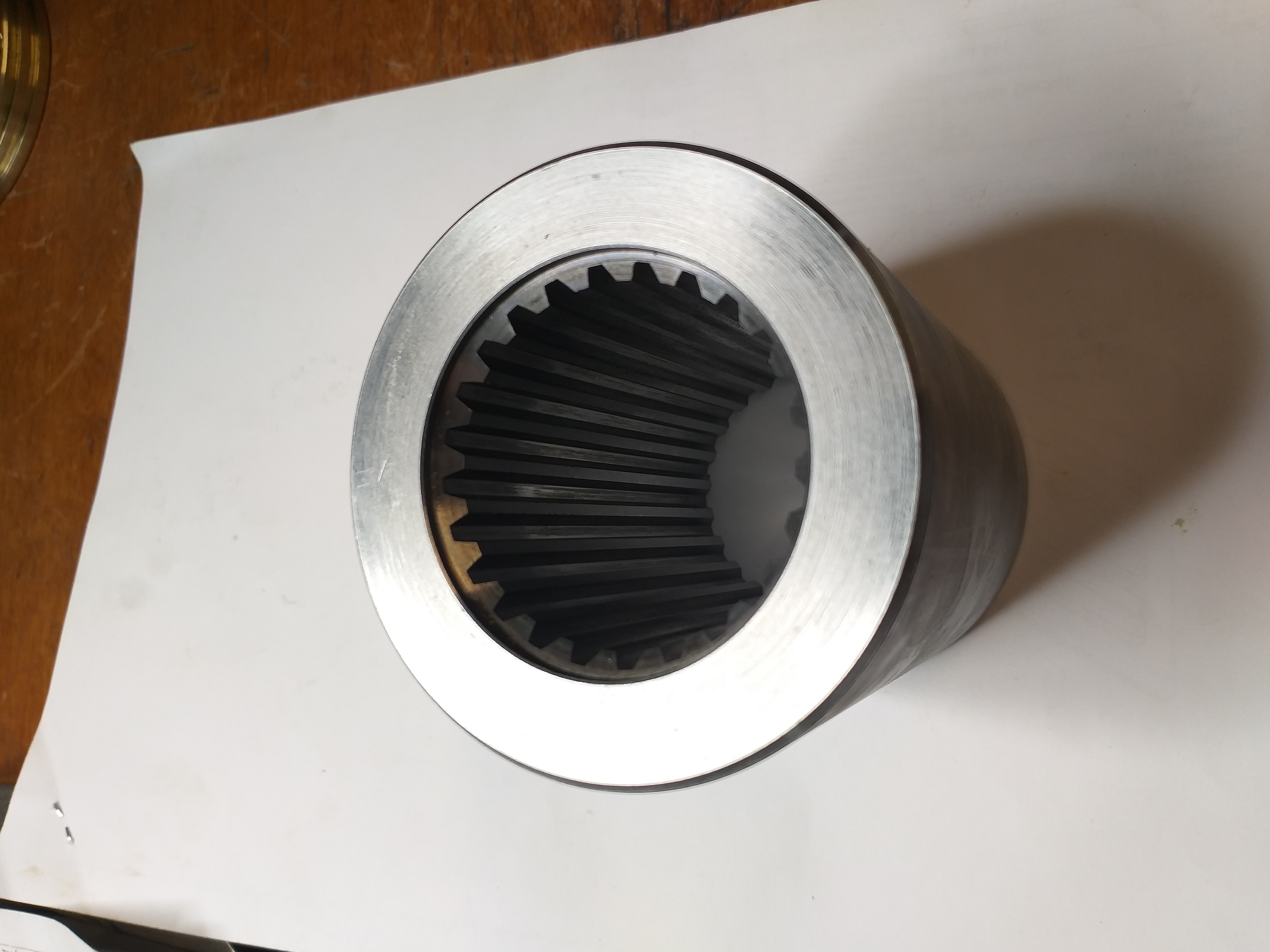 Broaching bush