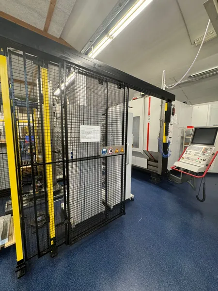 Hermle C32u  mit Automation