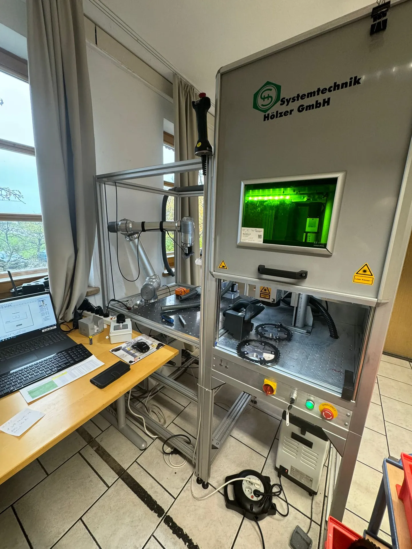 Beschriftungslaser mit Automation