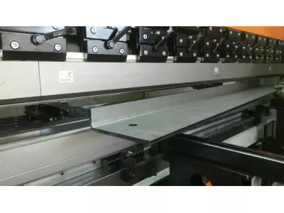 Abkantpresse - hydraulisch