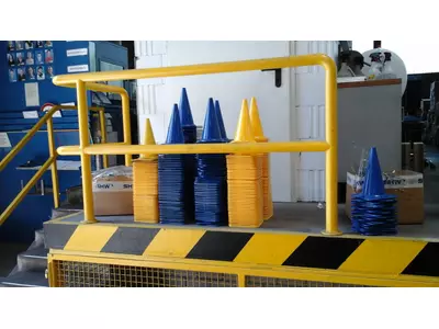 Geländer/Absicherungen