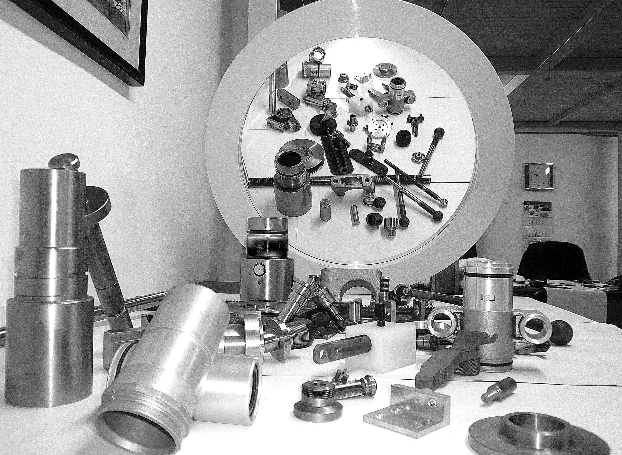 COMPONENTI AUTOMOTIVE