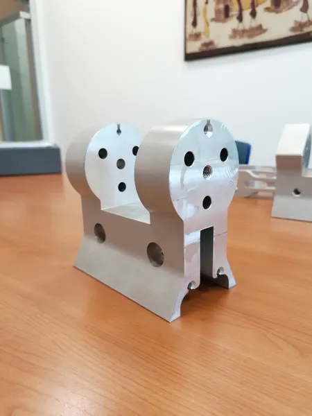 window support for German skyscraper