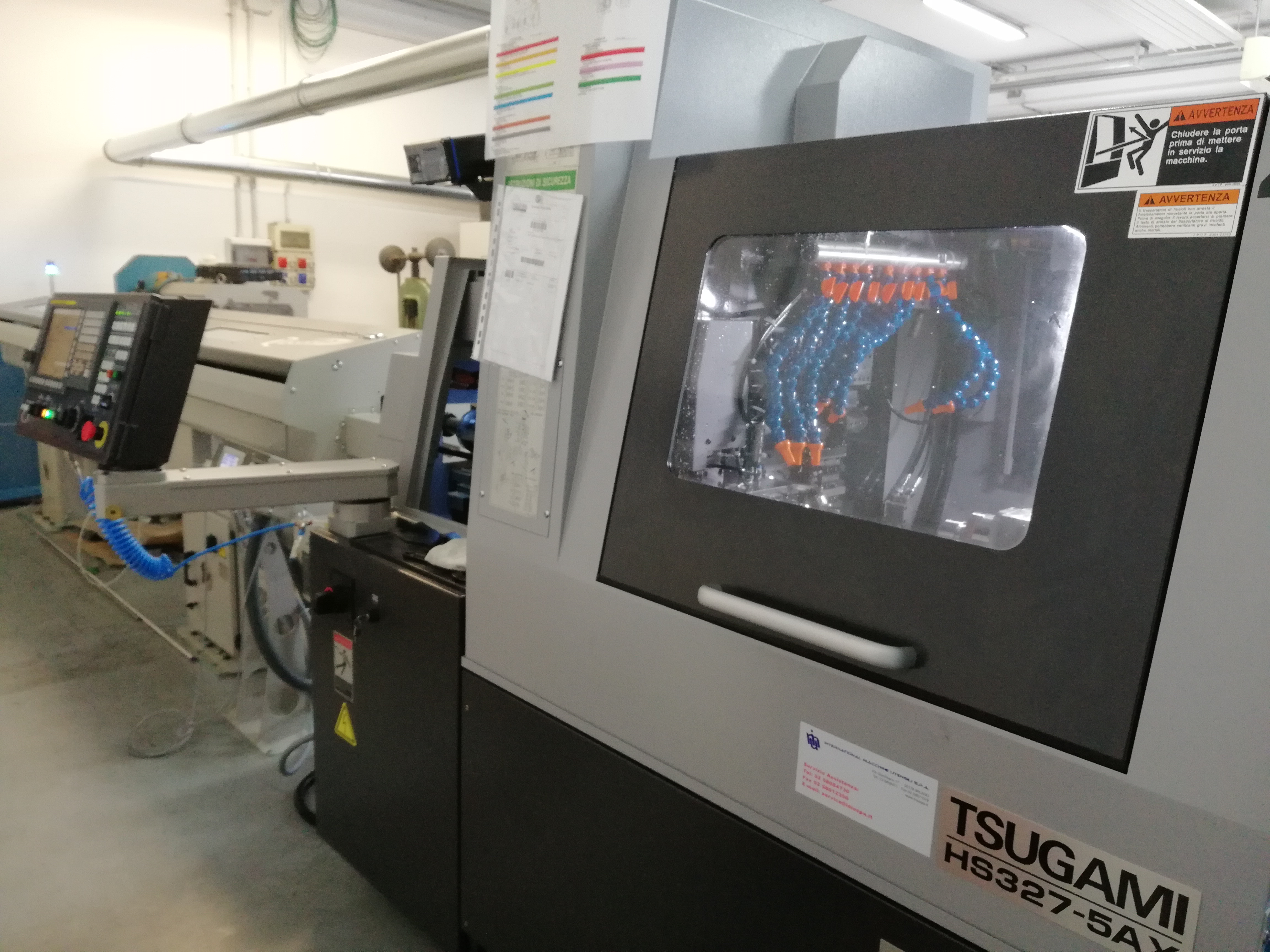 HS327-5AX lathe