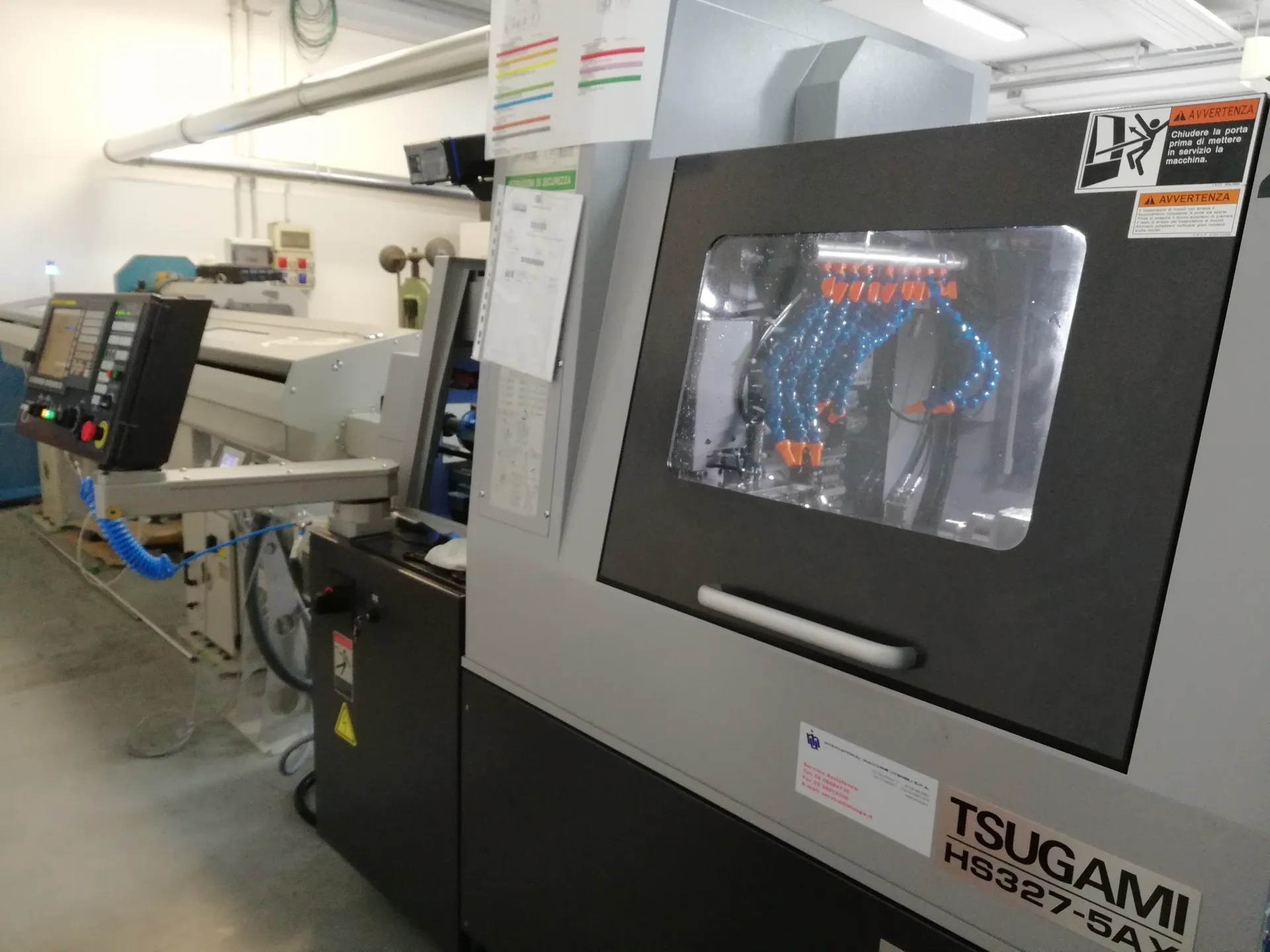 HS327-5AX lathe