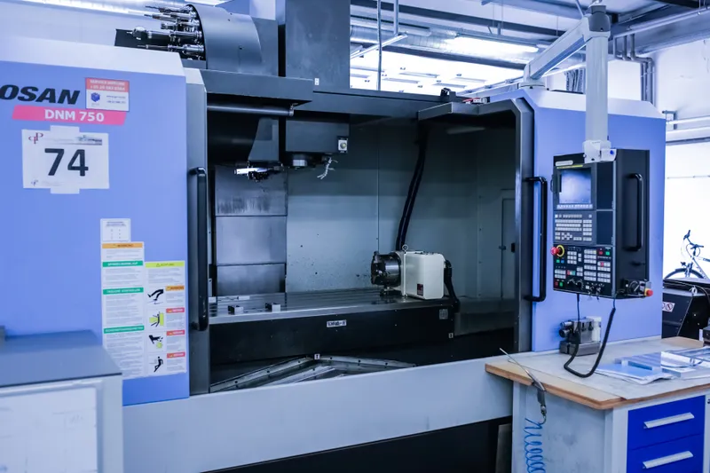 DOOSAN DNM 750
