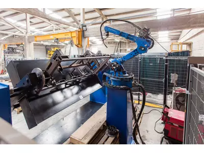 Movable Station Welding Robot