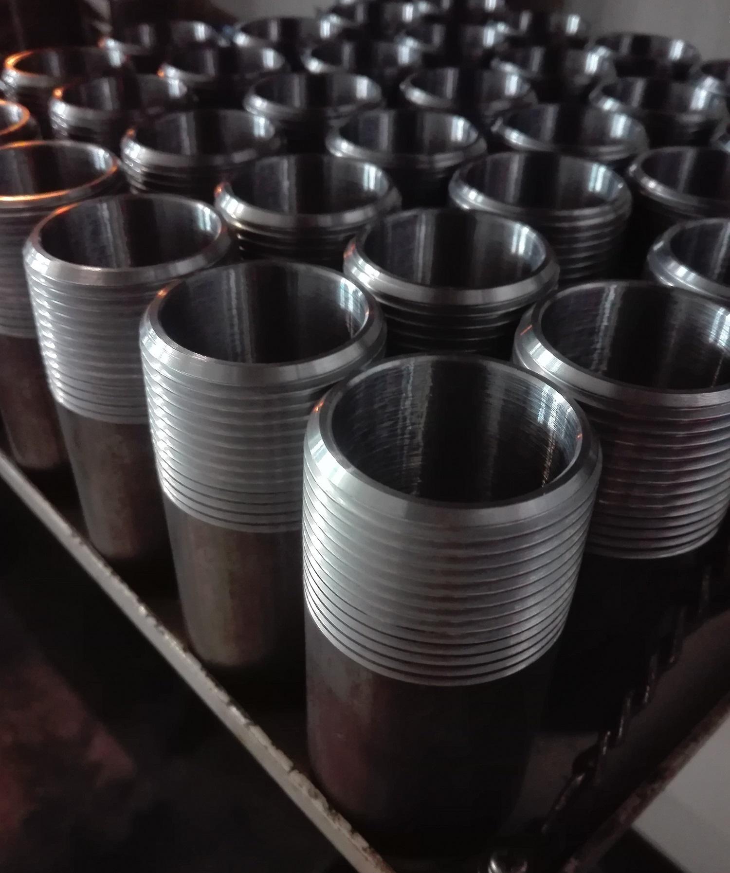 turned and threaded element