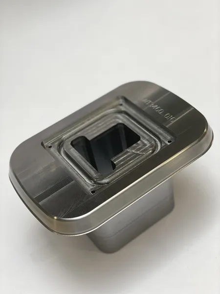 Die mold core insert