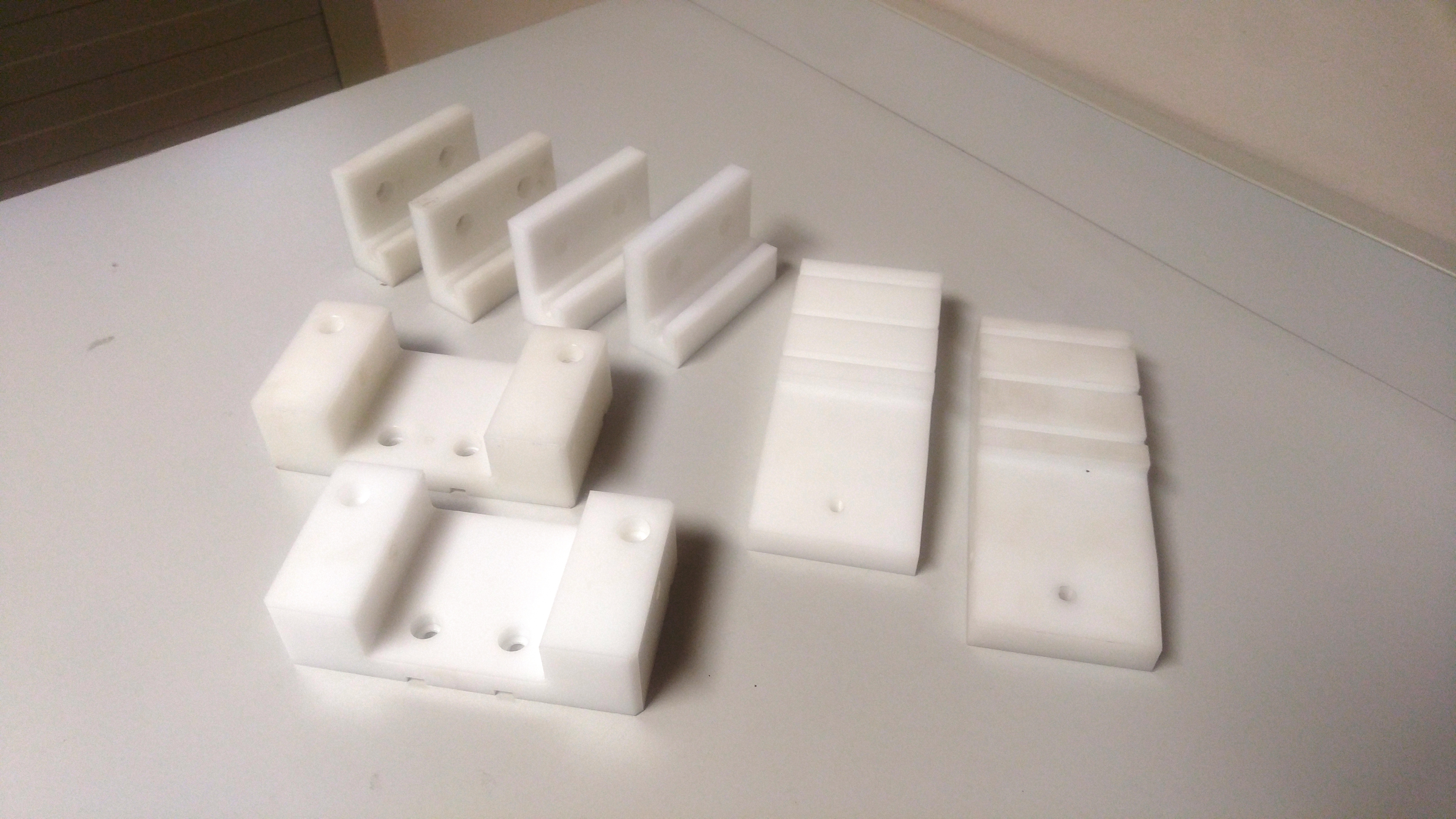 Plastic parts milling