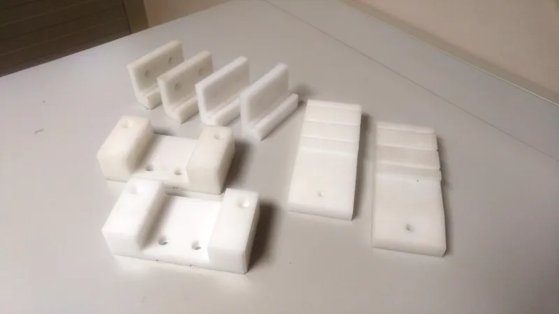 Plastic parts milling