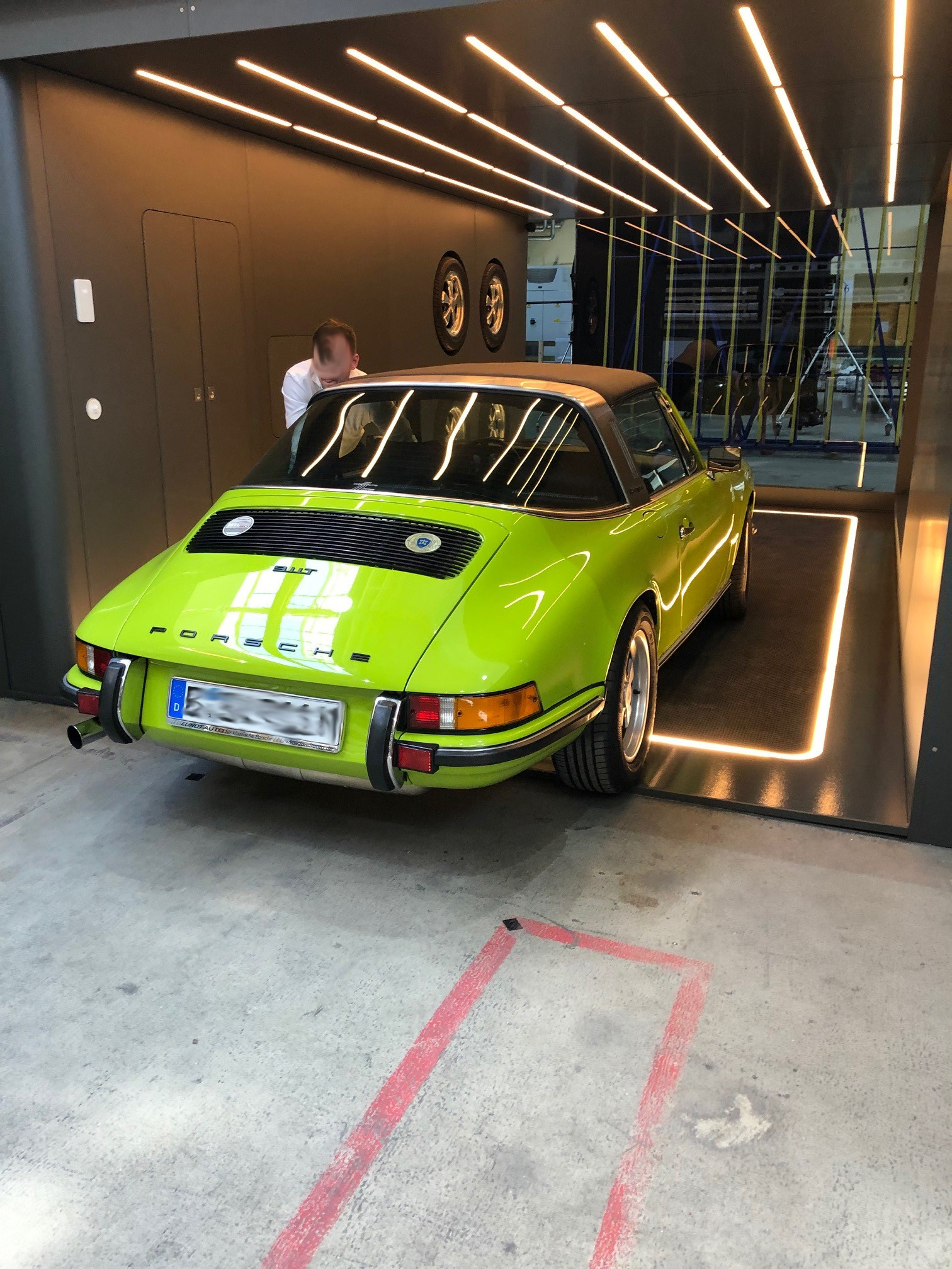 Eigenprodukt mobiler showroom