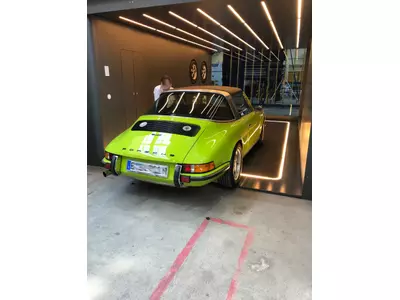 Eigenprodukt mobiler showroom