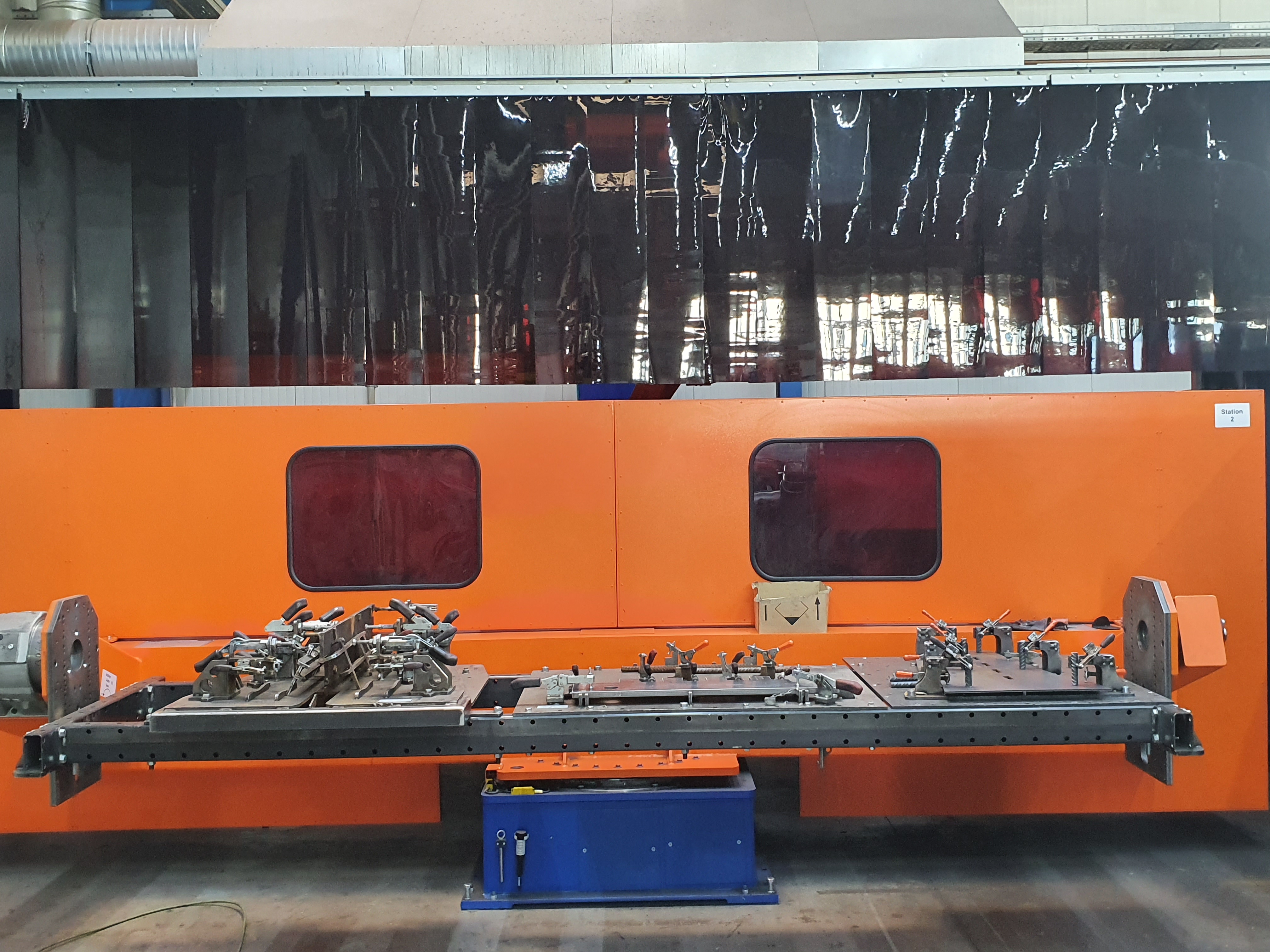 Roboterschweißanlage CS 30
