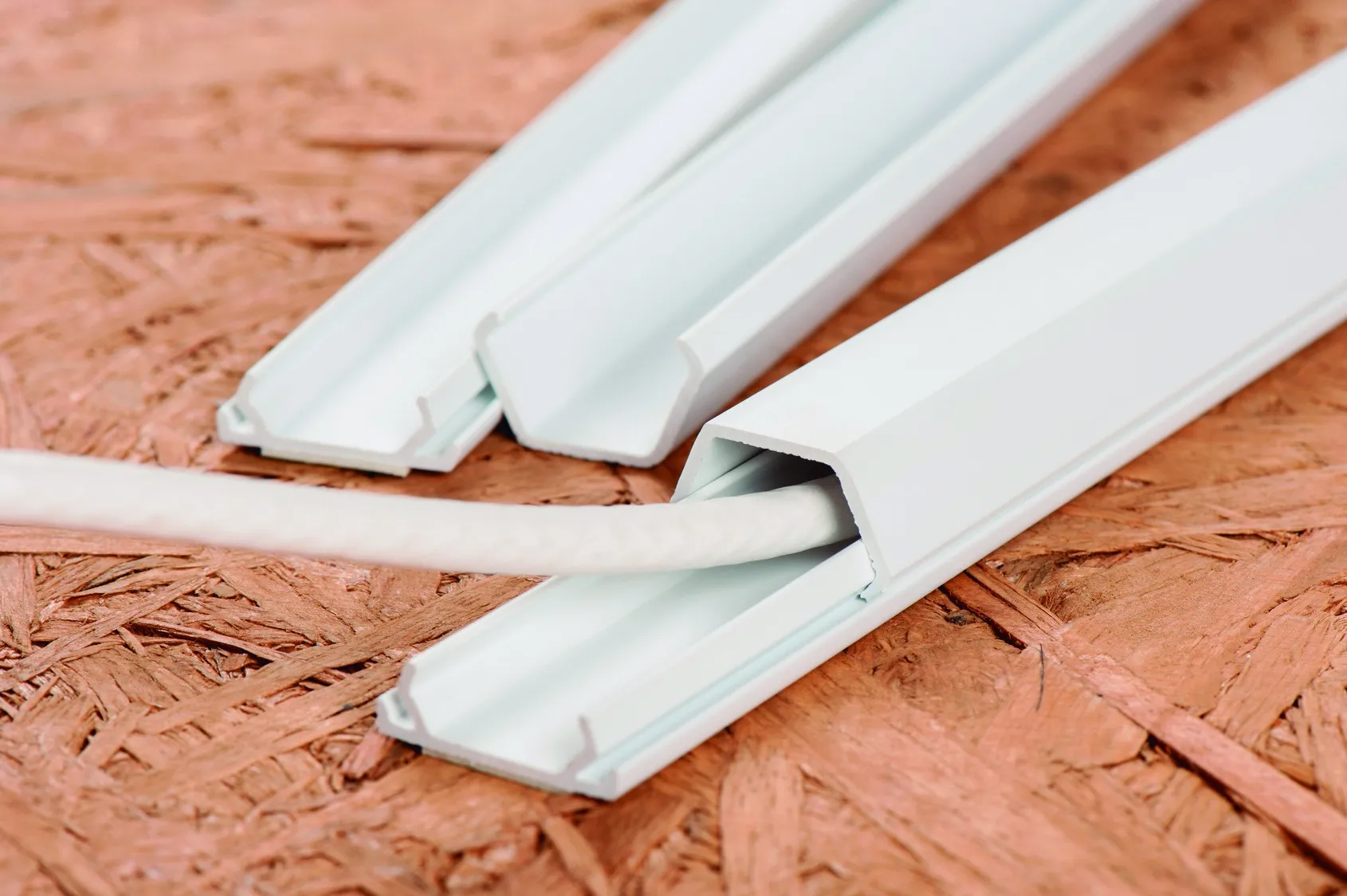 Cable trays