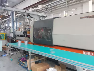 S8 440T  robot Wittmann