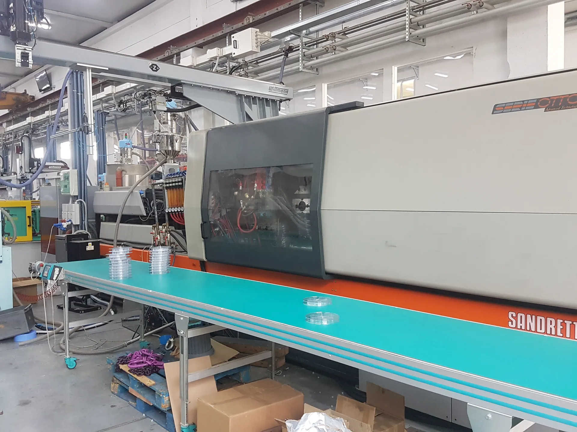 S8 440T robot Wittmann