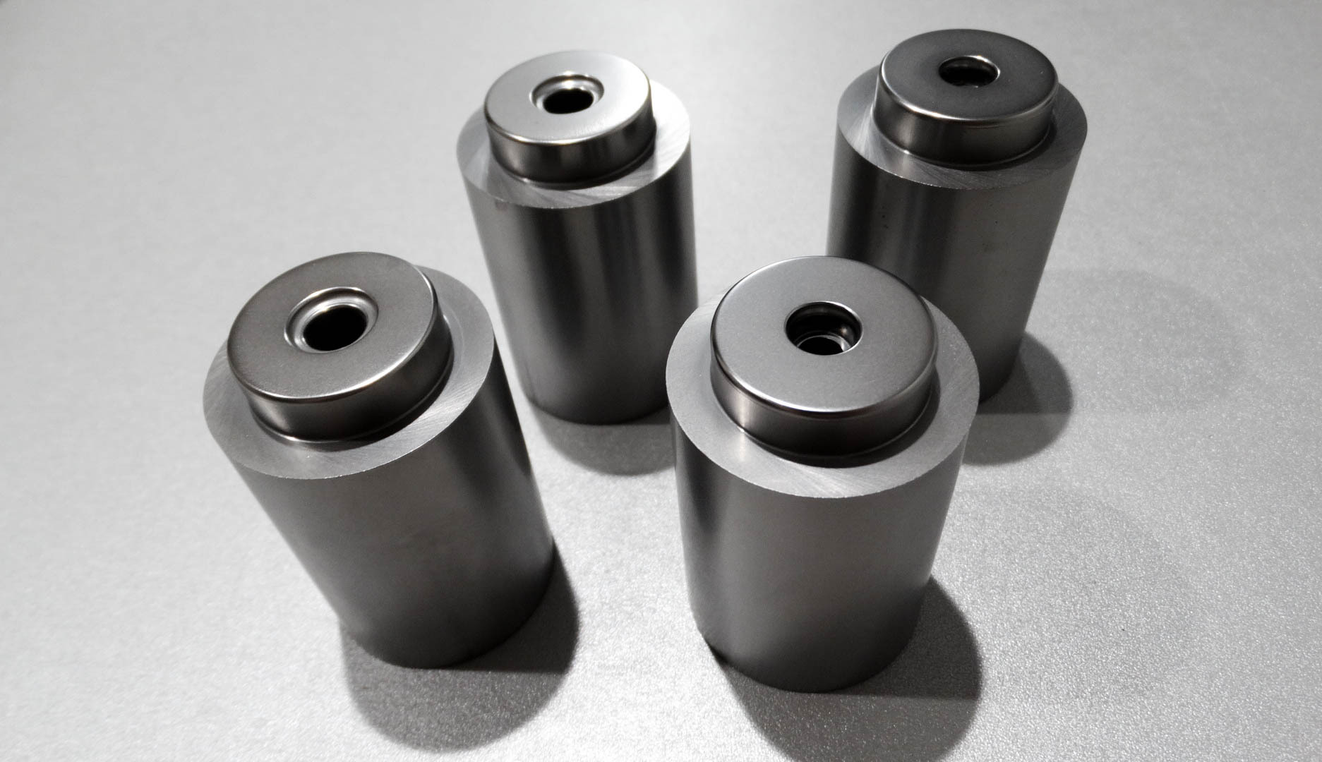 Tube forming tool
