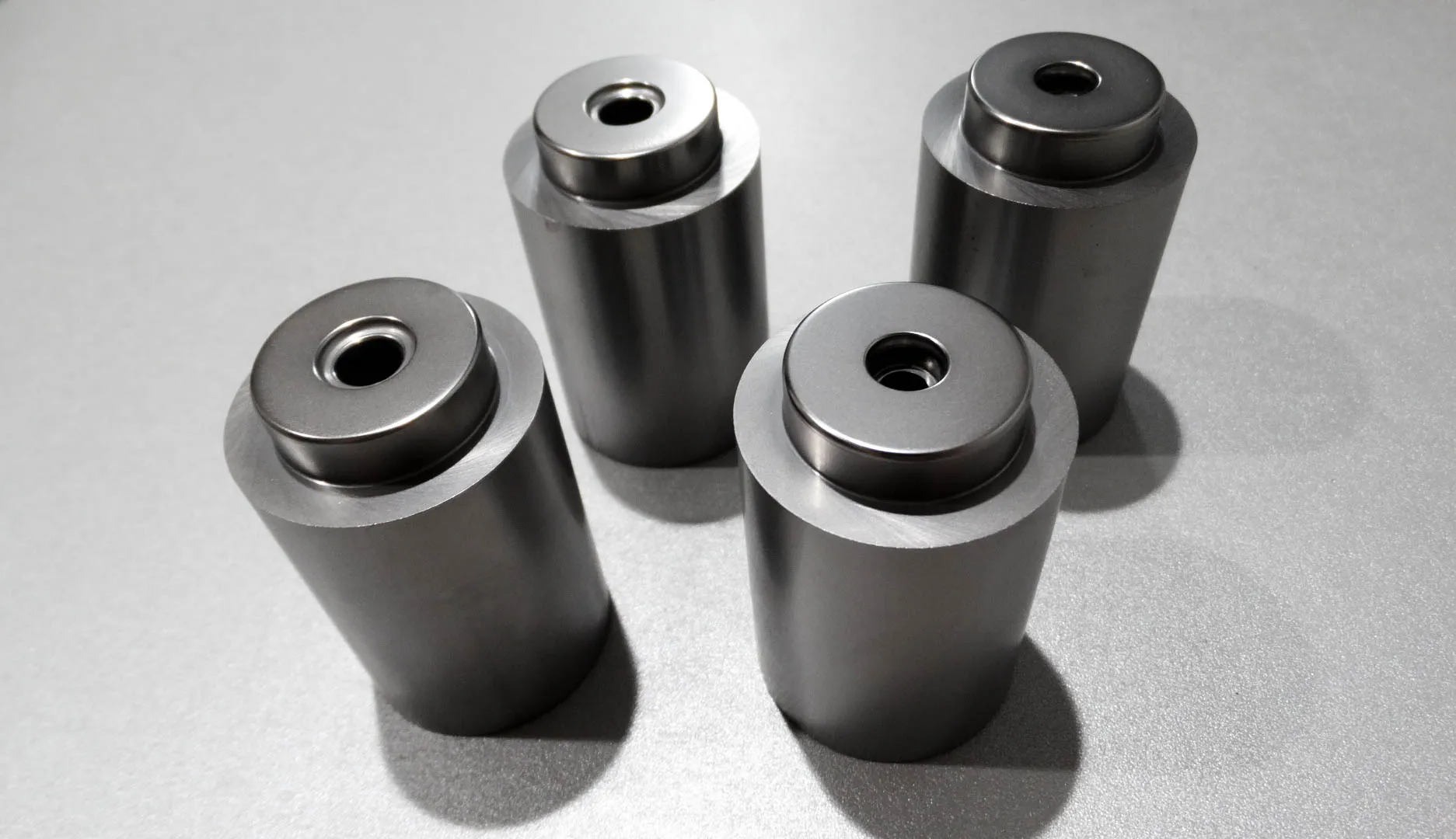 Tube forming tool