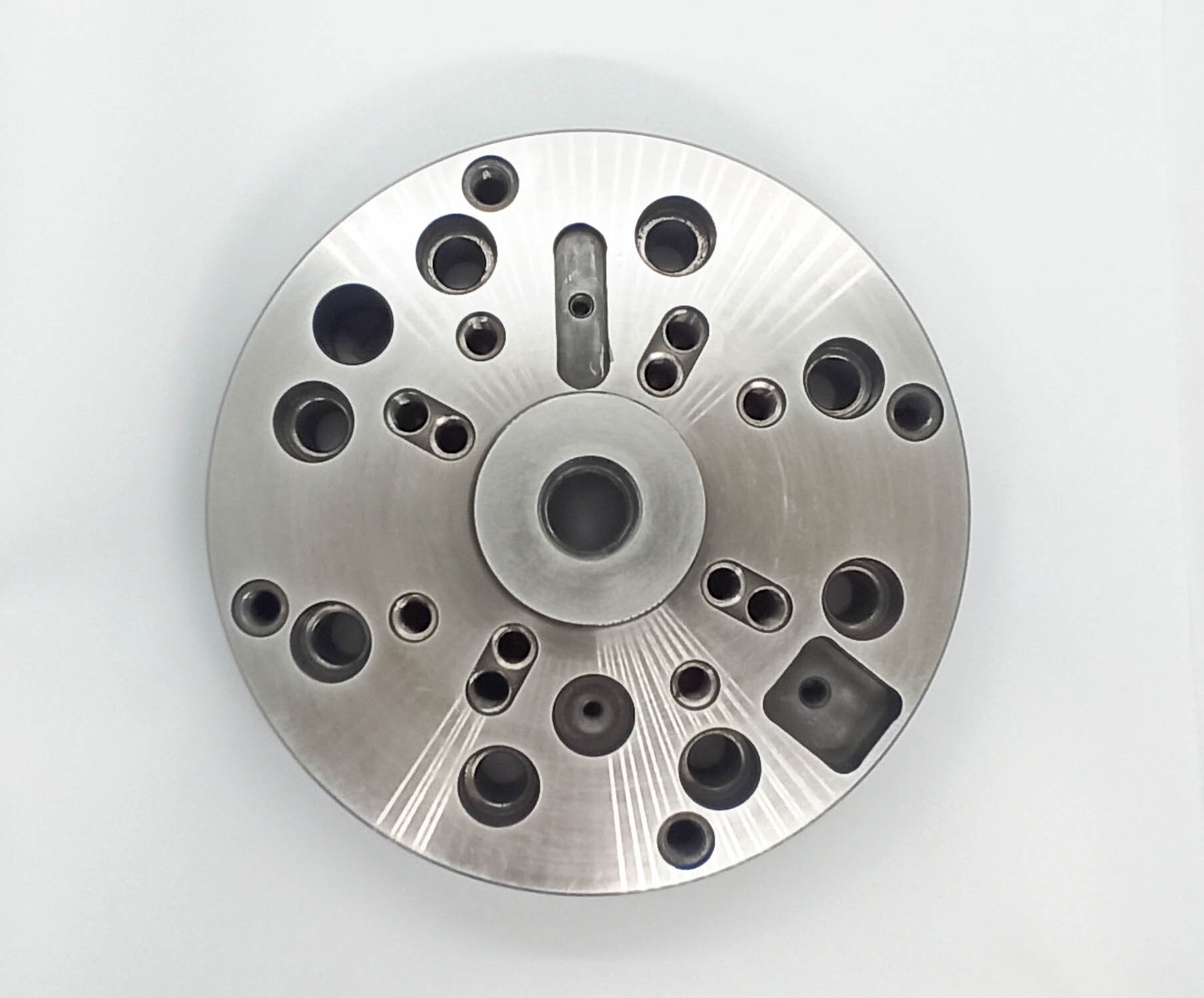 Tool holder base plate